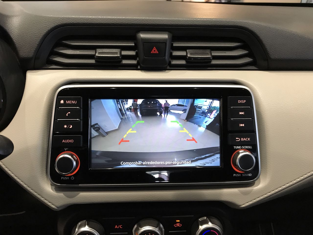 2022 Nissan VERSA ADVANCE MT 22