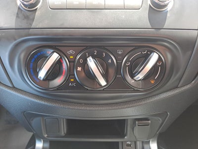 2024 Nissan FRONTIER FRONTIER XE TM 24