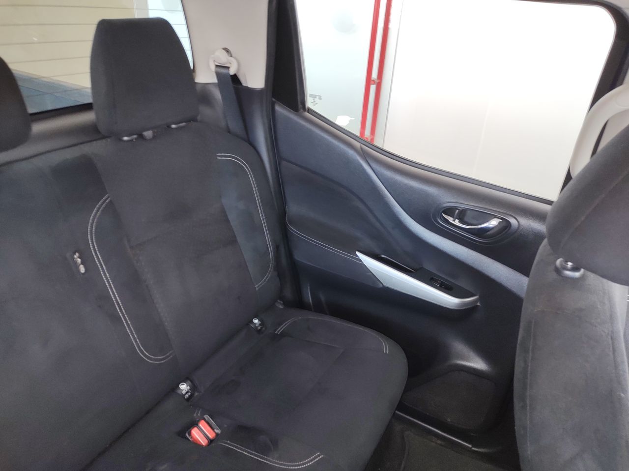 2020 Nissan NP300 FRONTIER LE TM AC