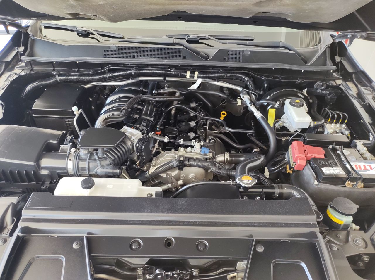 2020 Nissan NP300 FRONTIER LE TM AC