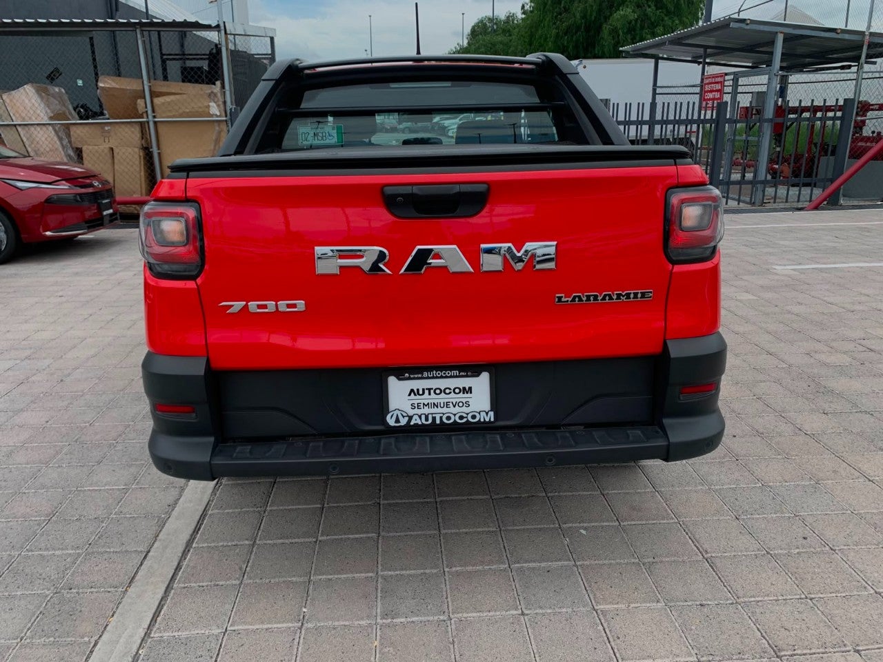 2024 RAM 700 LARAMIE CREW CAB