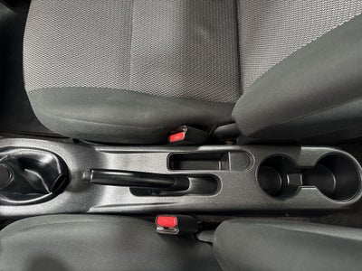 2020 Nissan VERSA MT AC 1.6L