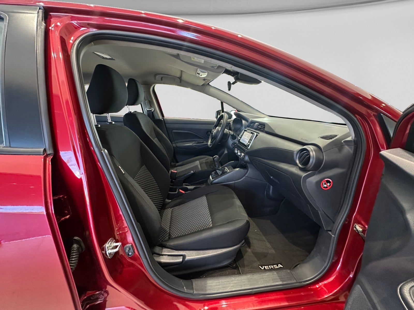 2024 Nissan VERSA SENSE MT 24