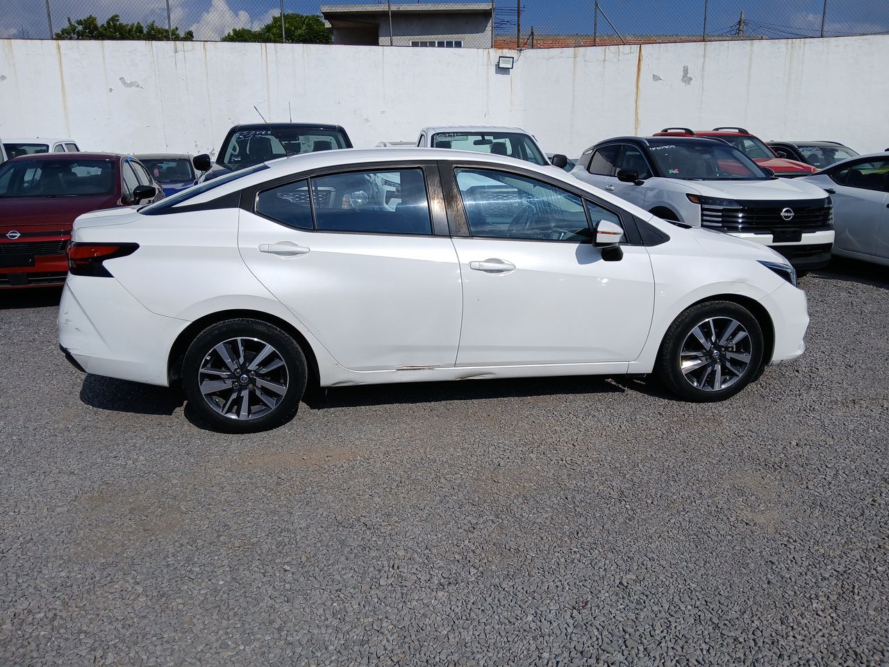 2021 Nissan VERSA ADVANCE MT 21