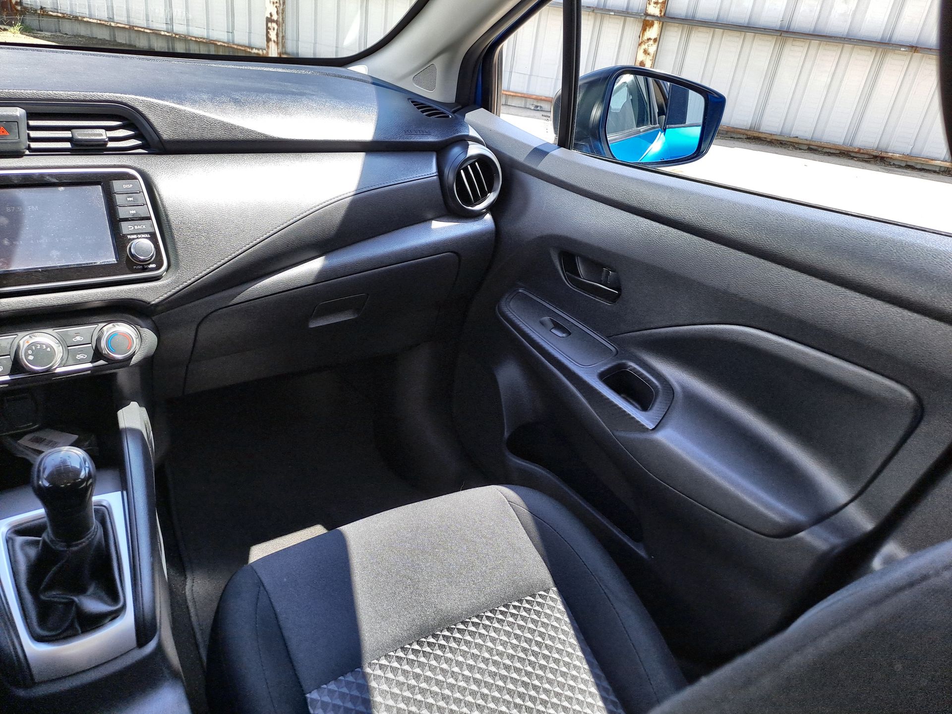 2023 Nissan VERSA SENSE MT 23