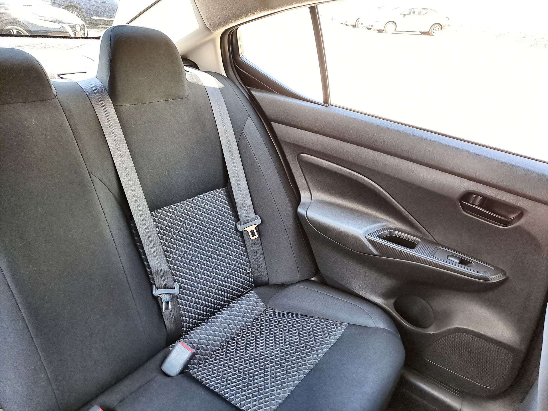 2023 Nissan VERSA SENSE MT 23