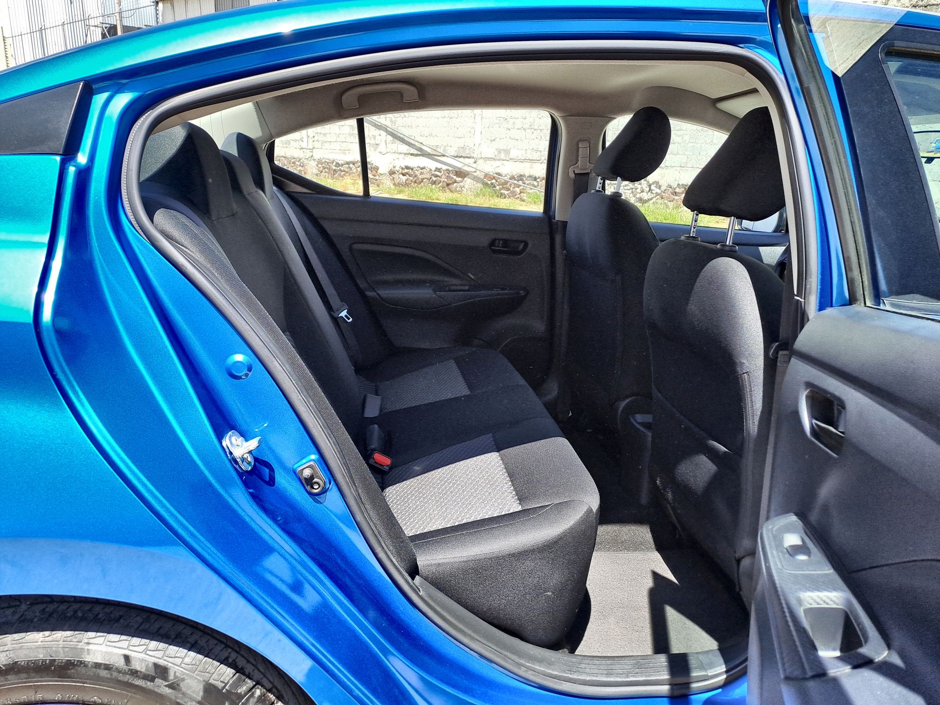 2023 Nissan VERSA SENSE MT 23