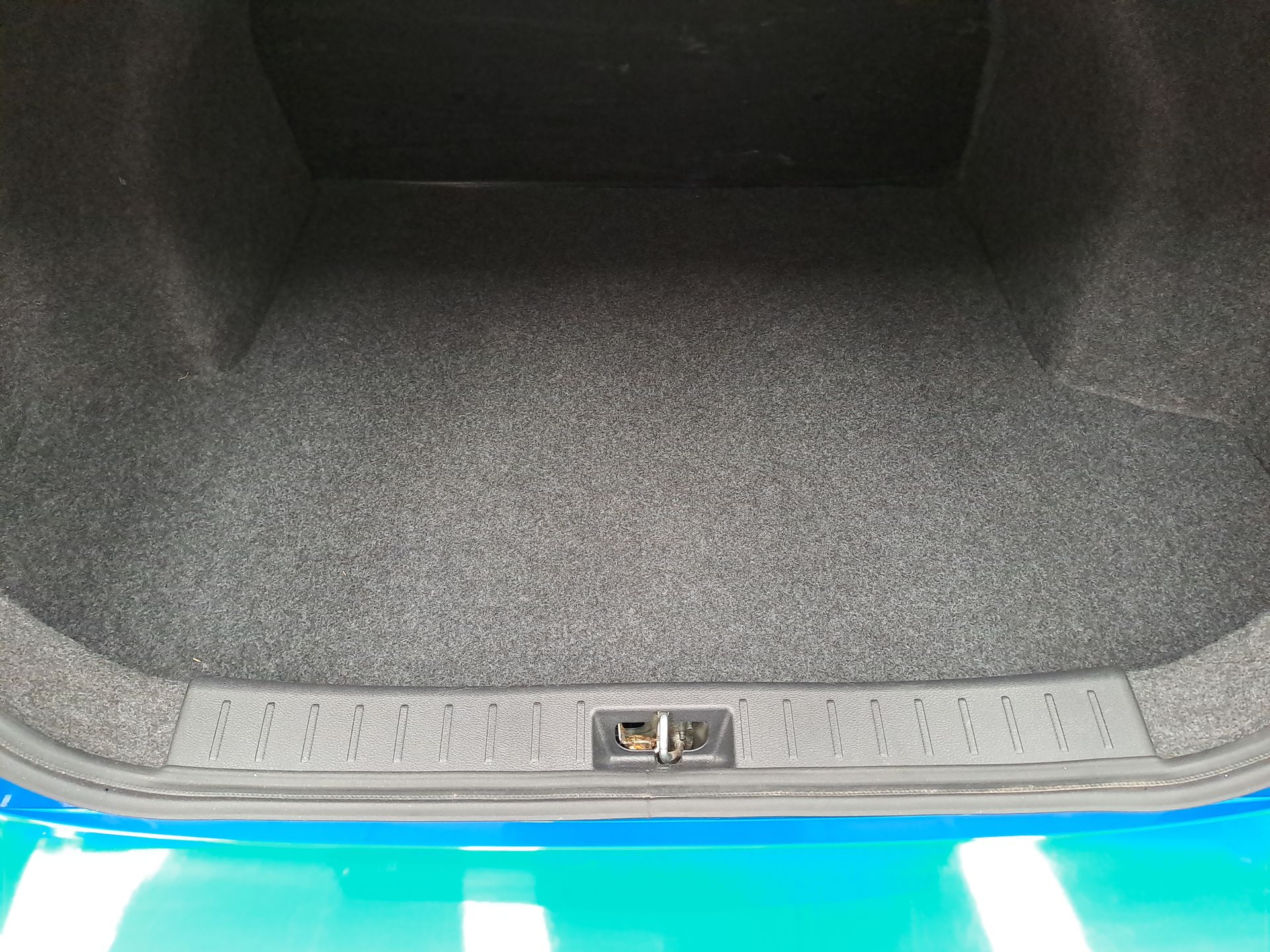 2023 Nissan VERSA SENSE MT 23