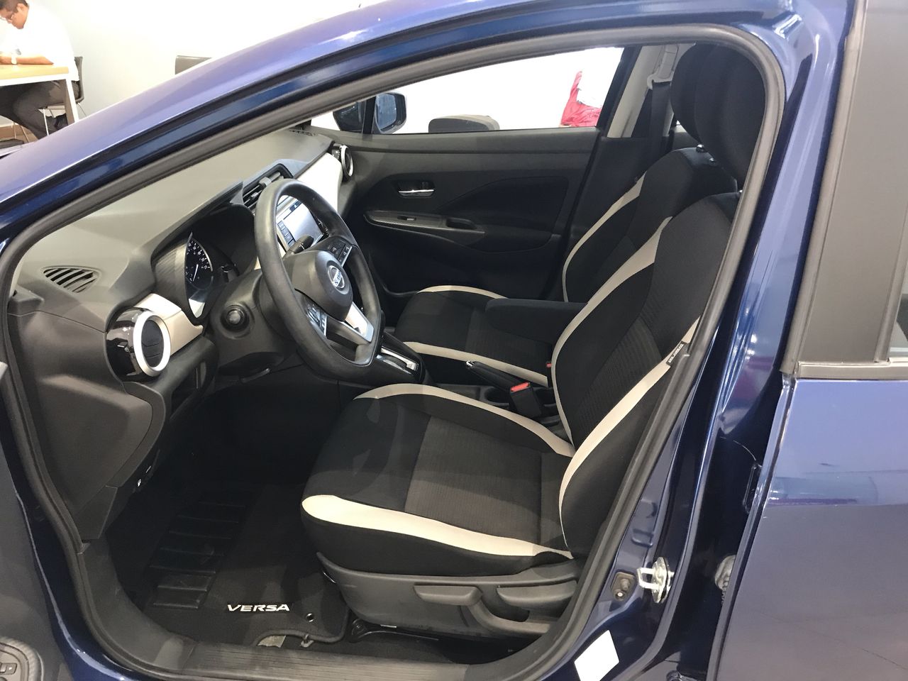 2021 Nissan VERSA ADVANCE CVT 21