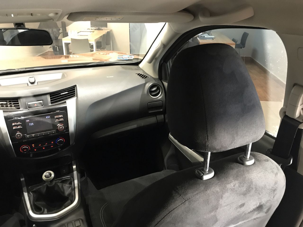 2018 Nissan NP300 FRONTIER LE TM AC