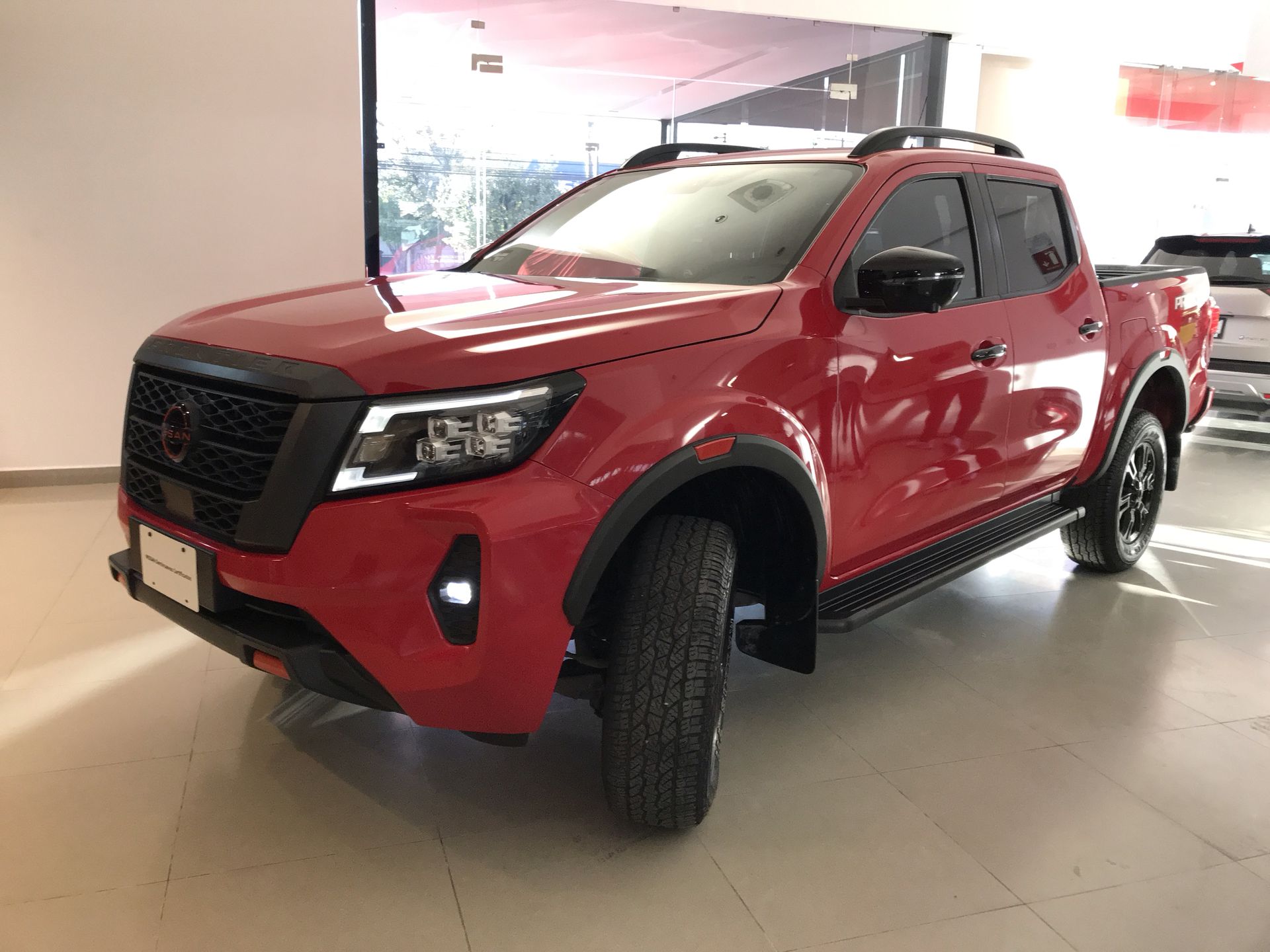 2024 Nissan FRONTIER FRONTIER PRO-4X 4X4 TA 24