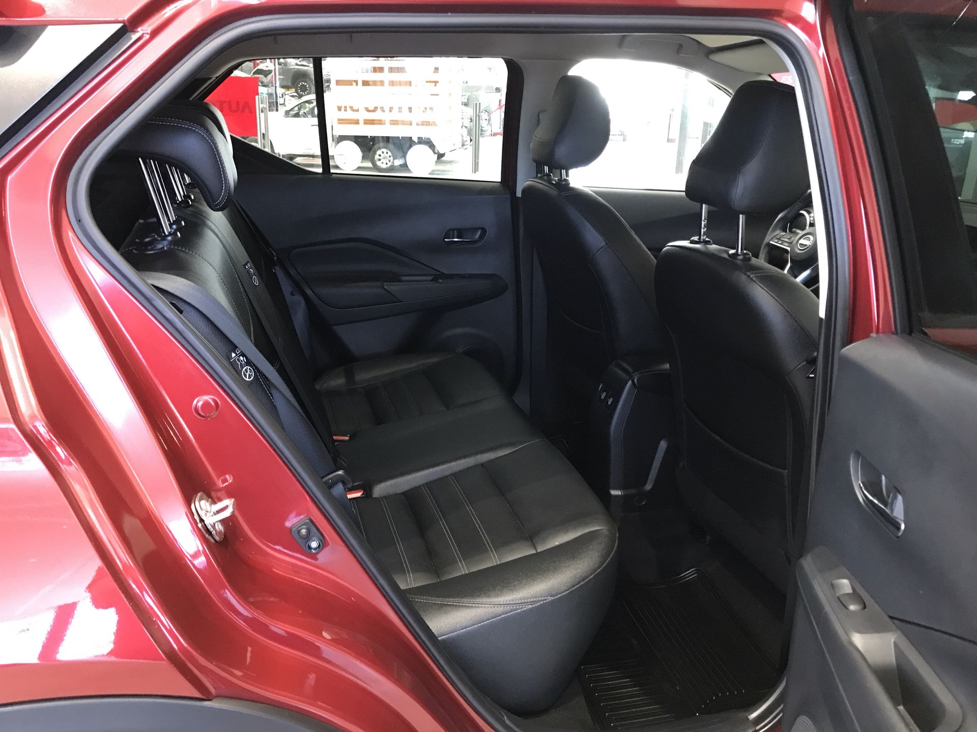 2023 Nissan KICKS E-POWER PLATINUM E-POWER 23