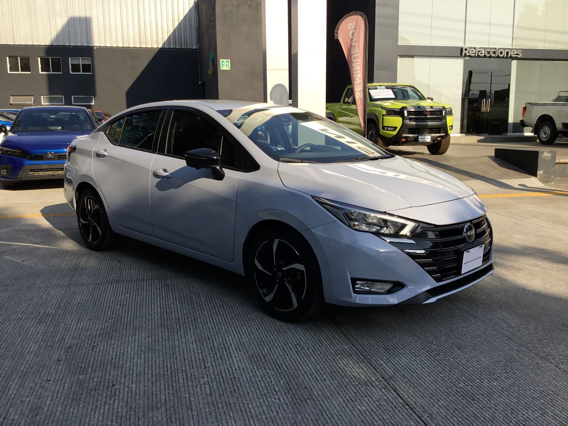 2024 Nissan VERSA SR CVT 24