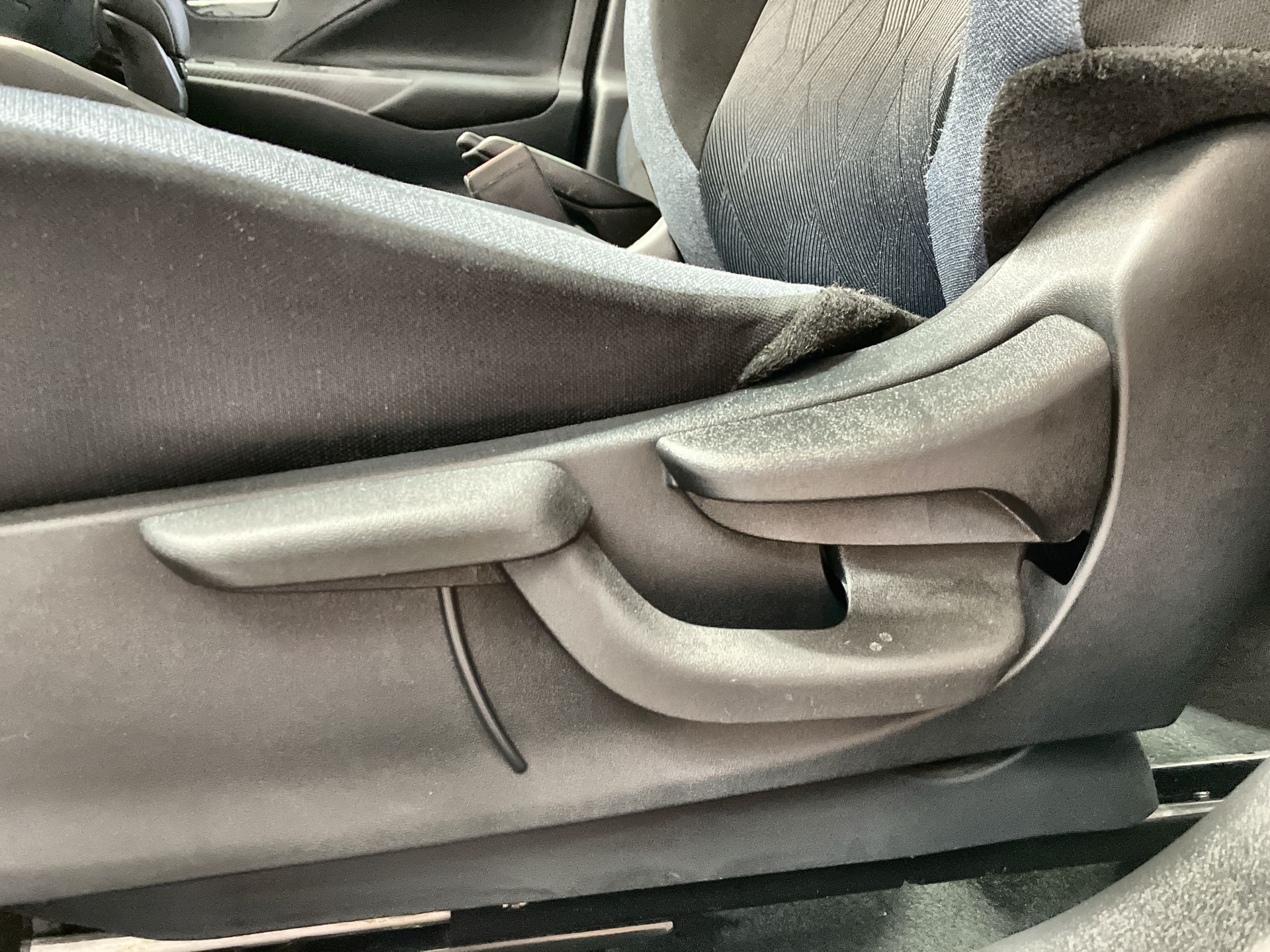 2023 Nissan VERSA ADVANCE CVT 23