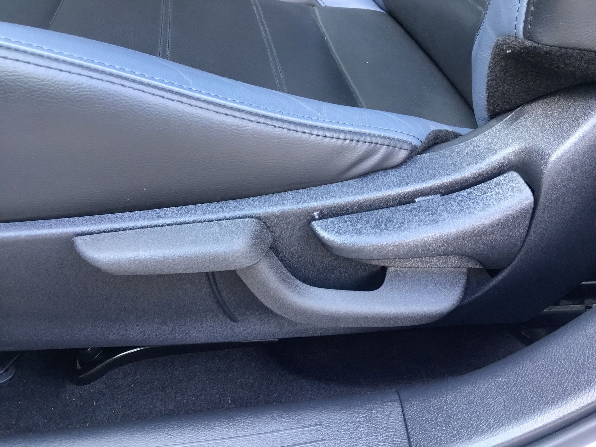 2024 Nissan VERSA EXCLUSIVE CVT 24