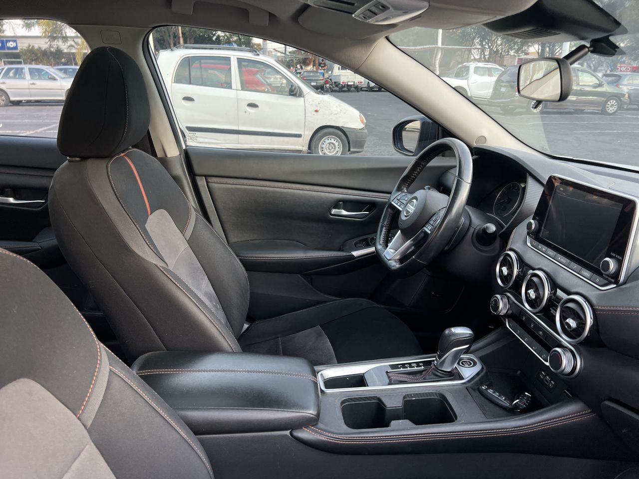 2021 Nissan SENTRA SR BITONO CVT 21