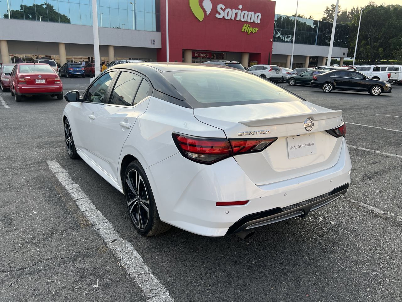 2021 Nissan SENTRA SR BITONO CVT 21