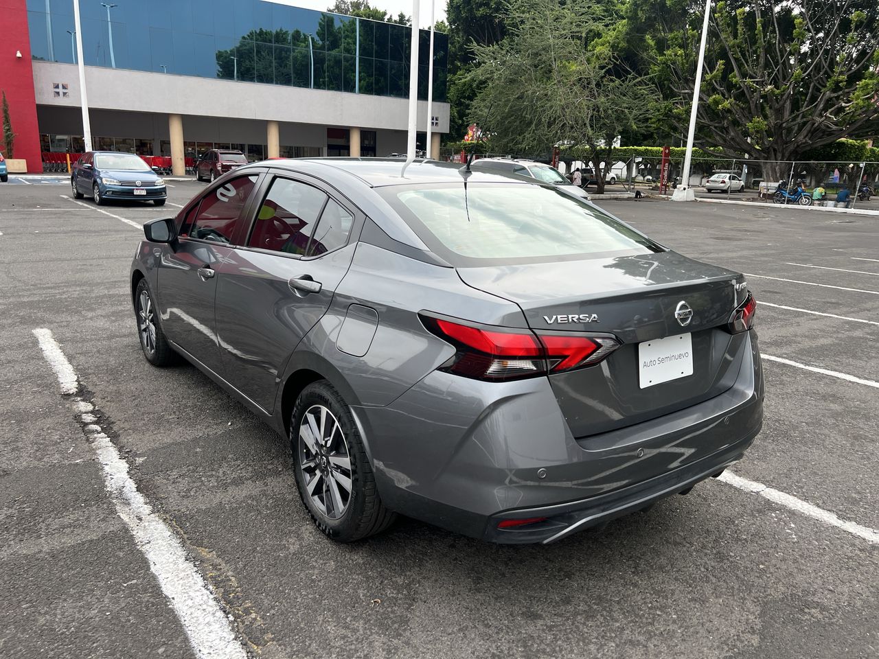 2021 Nissan VERSA ADVANCE MT 21