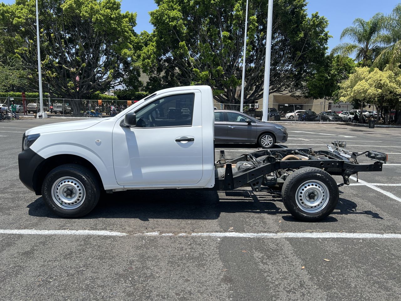 2023 Nissan FRONTIER CHASIS TM AC 23