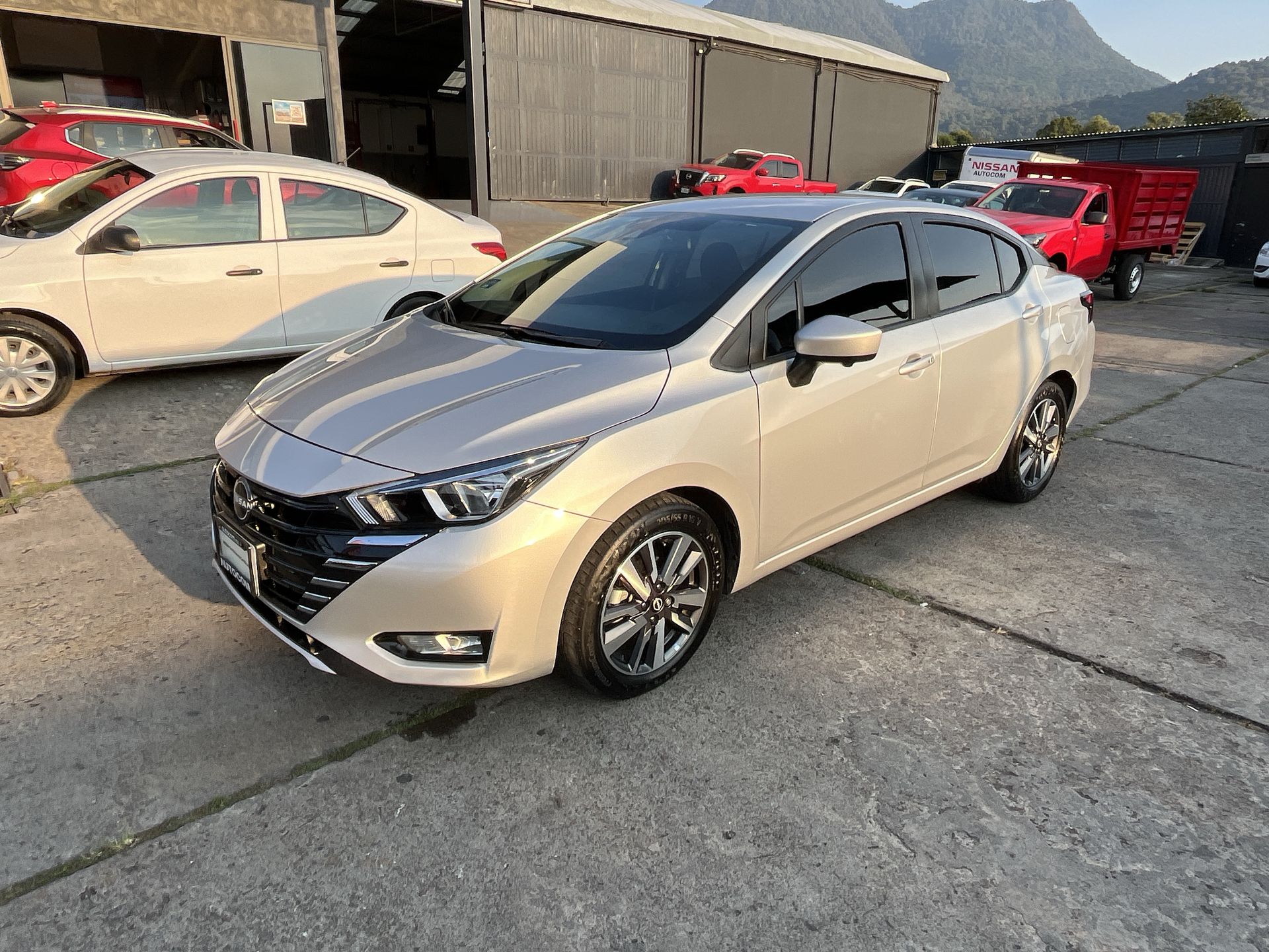 2024 Nissan VERSA ADVANCE MT 24