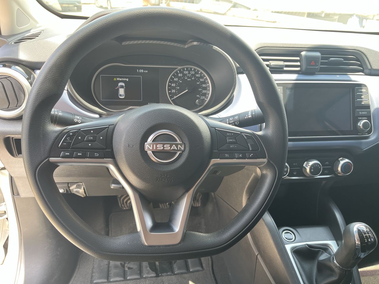 2023 Nissan VERSA ADVANCE MT 23