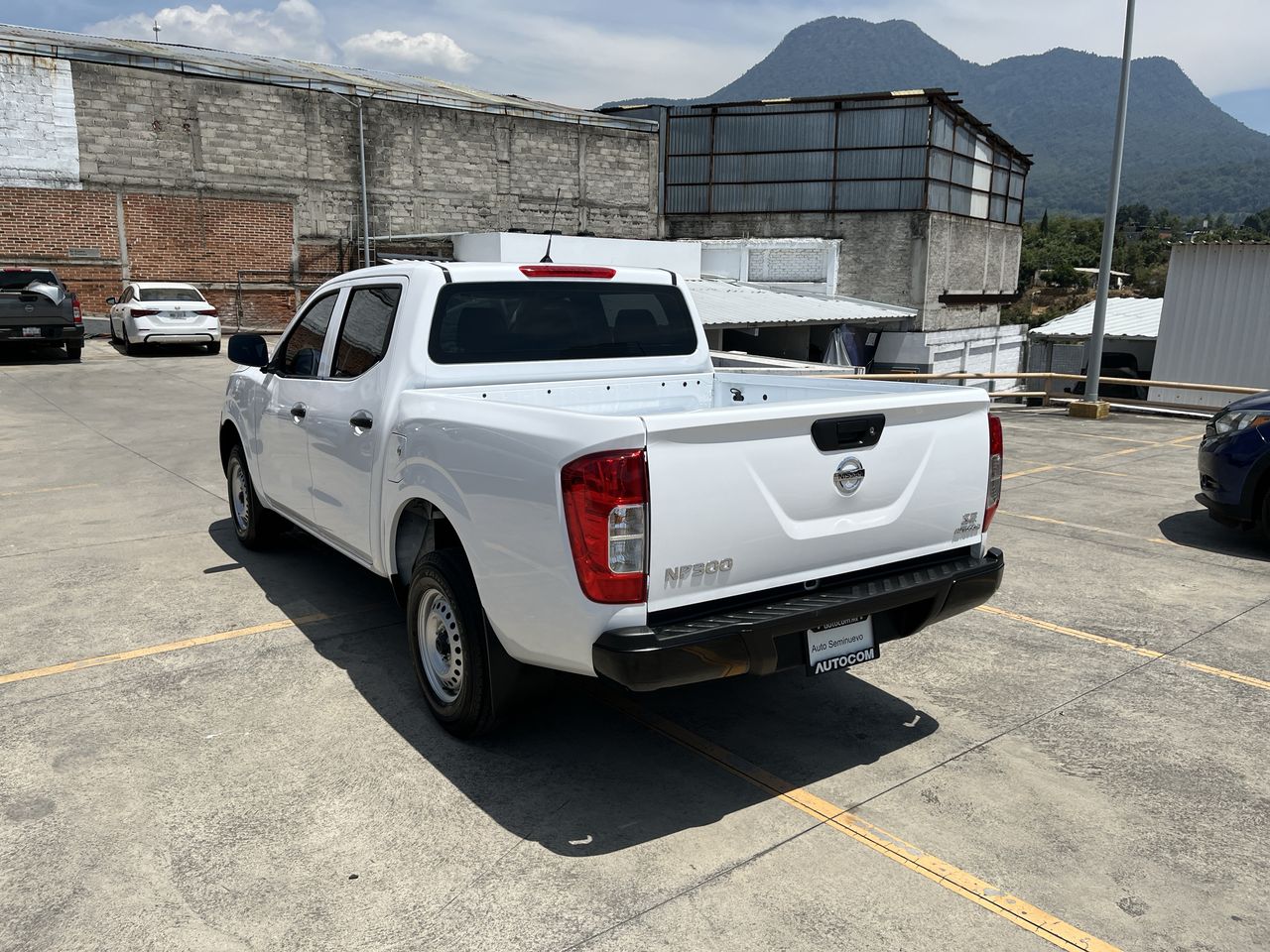 2020 Nissan FRONTIER NP300 DOBLE CABINA SE AC PAQ SEG