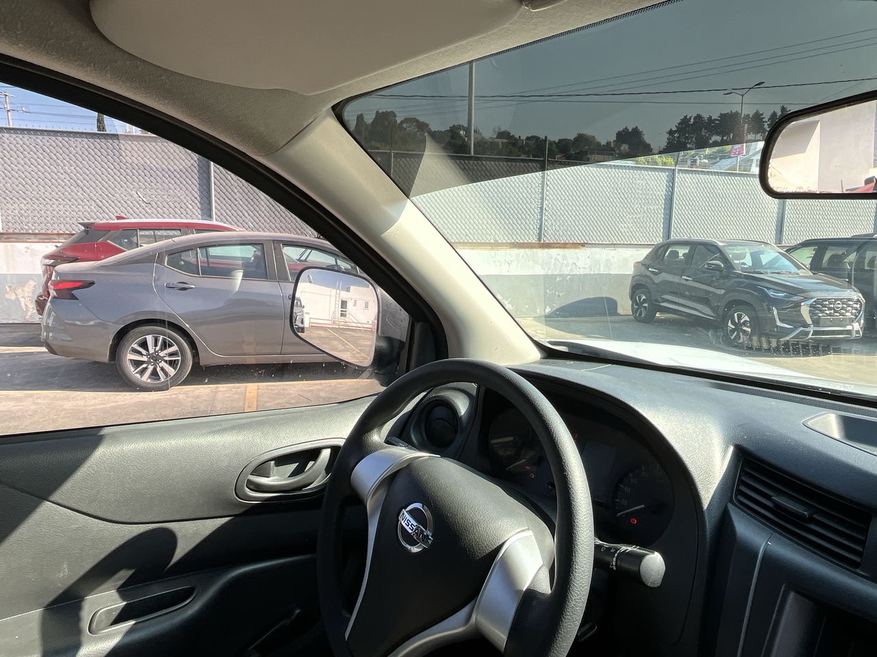 2020 Nissan NP300 CHASIS CAB. TM DH AC PAQ. SEG. VDC 6 VEL