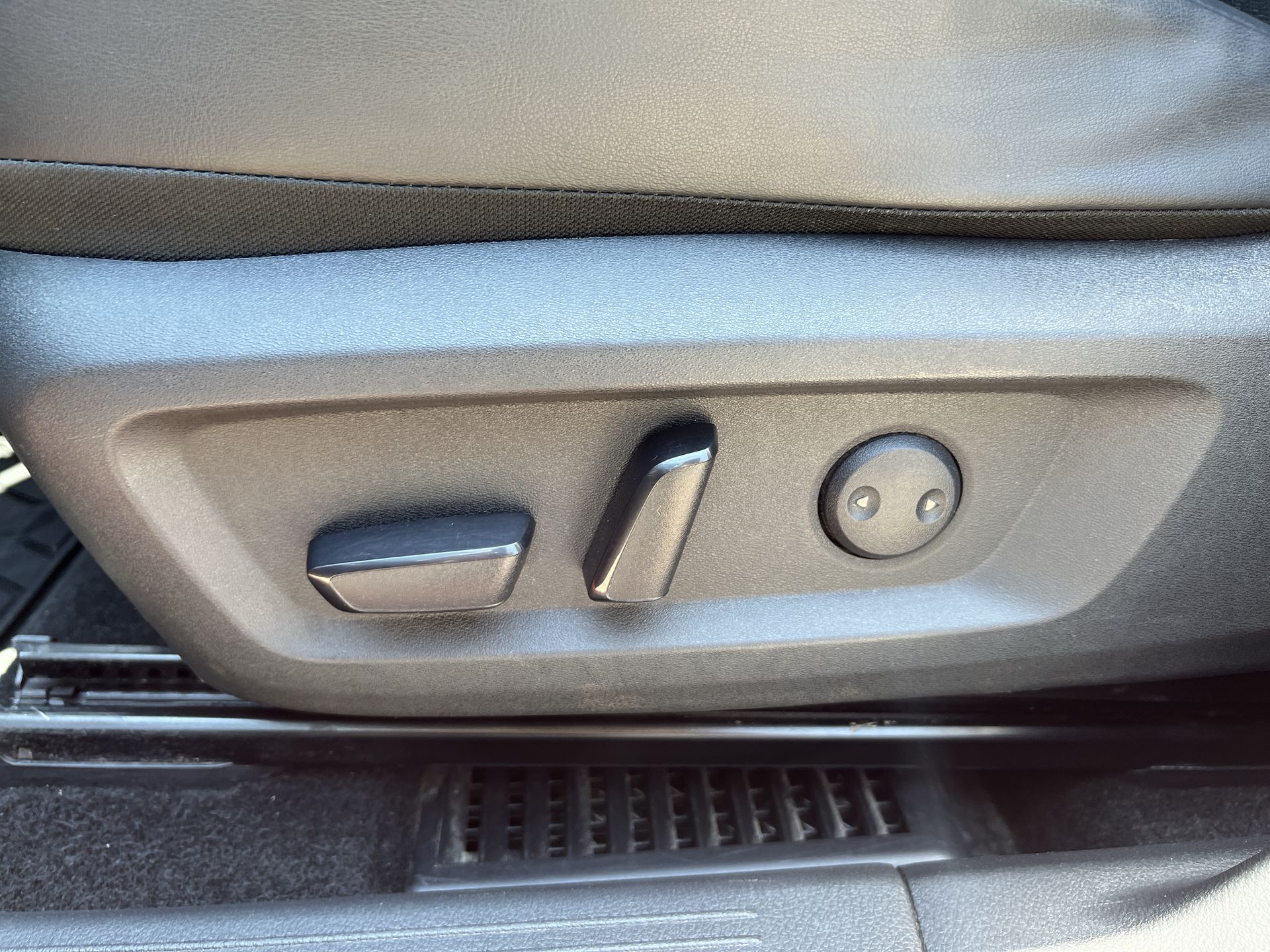 2023 Nissan X-TRAIL PLATINUM 2 ROW 23