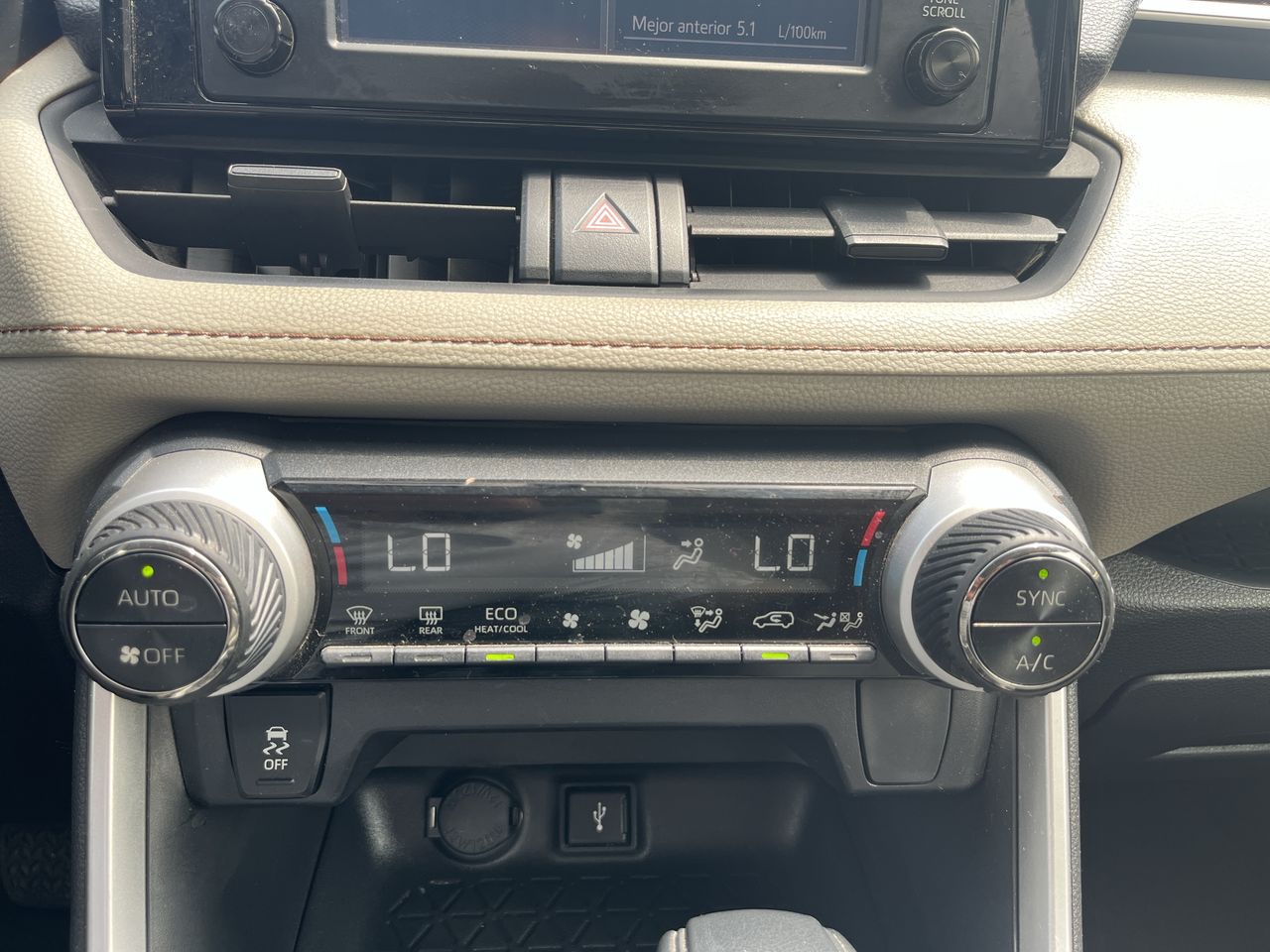2020 Toyota RAV4 RAV4 AWD XLE