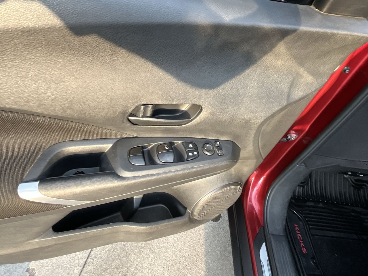 2023 Nissan KICKS ADVANCE E-POWER 23