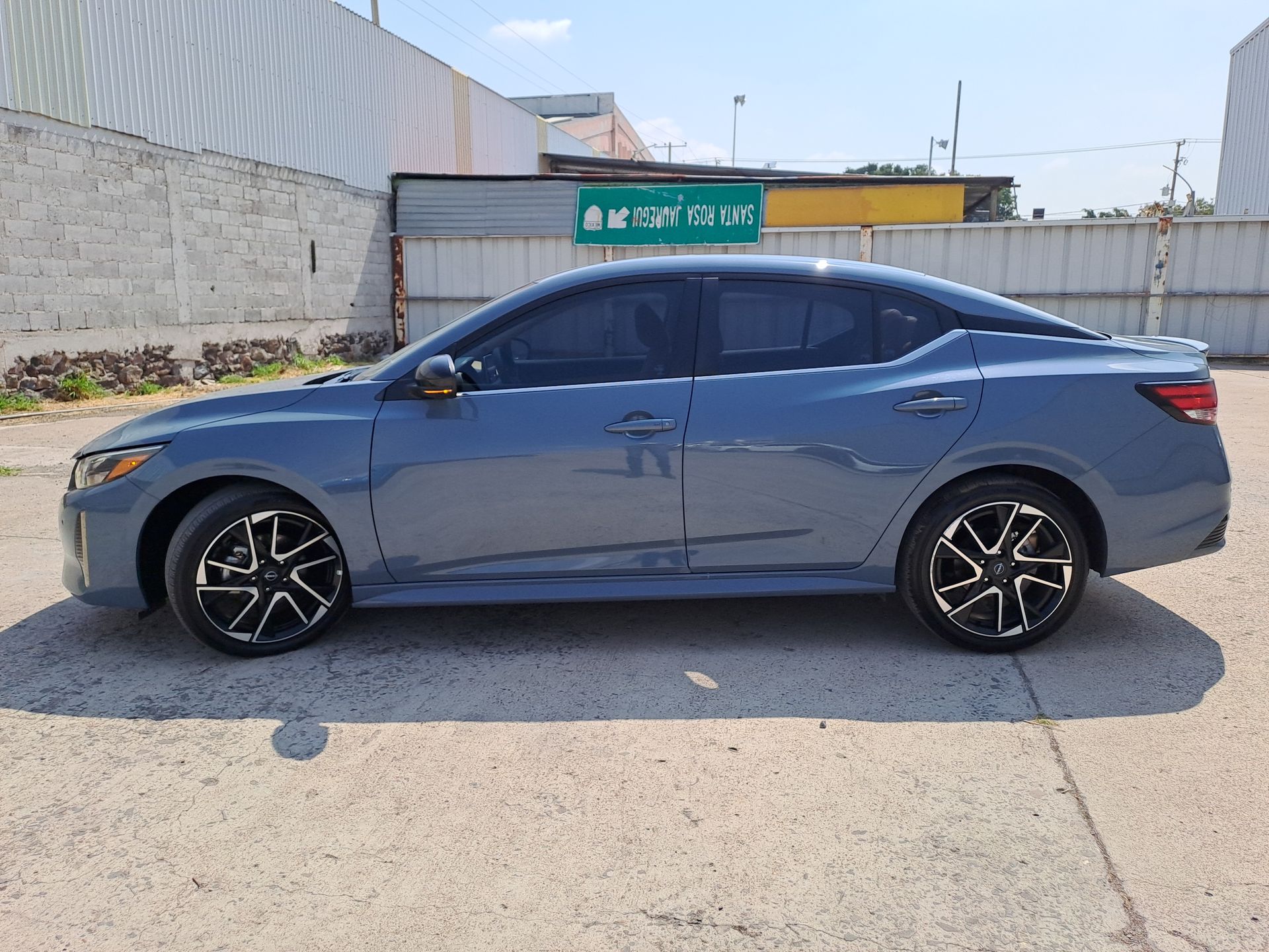 2025 Nissan SENTRA SR PLATINUM CVT 25