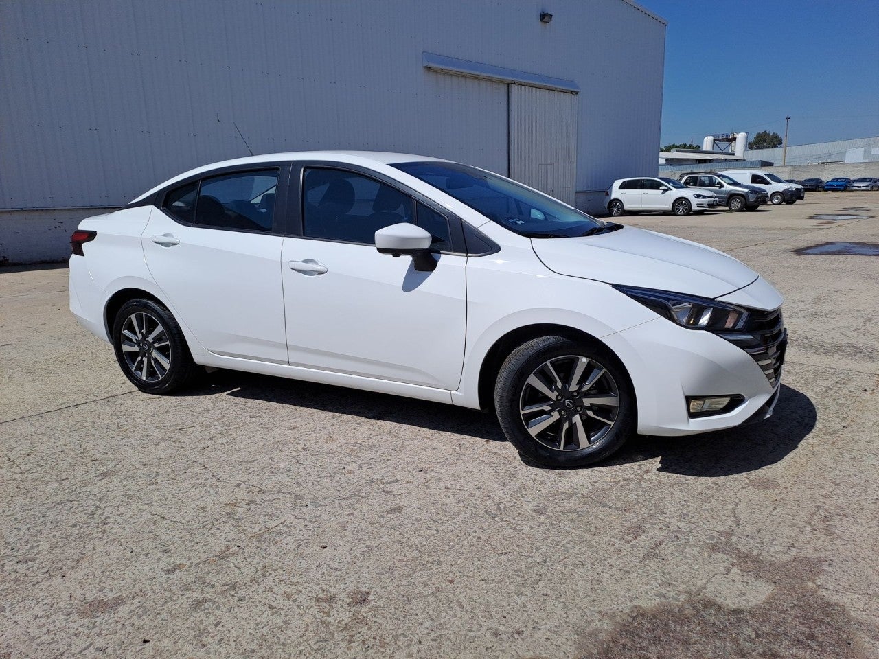 2025 Nissan VERSA ADVANCE CVT 25