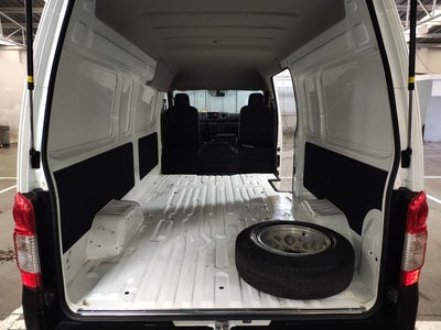 2024 Nissan NV350 PANEL AMPLIA AA 24