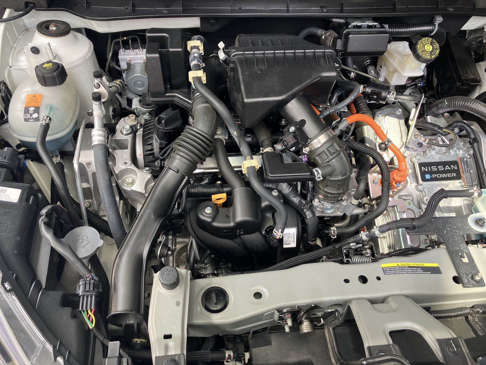 2024 Nissan KICKS PLATINUM E-POWER 24
