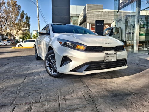 2023 Kia FORTE LX IVT