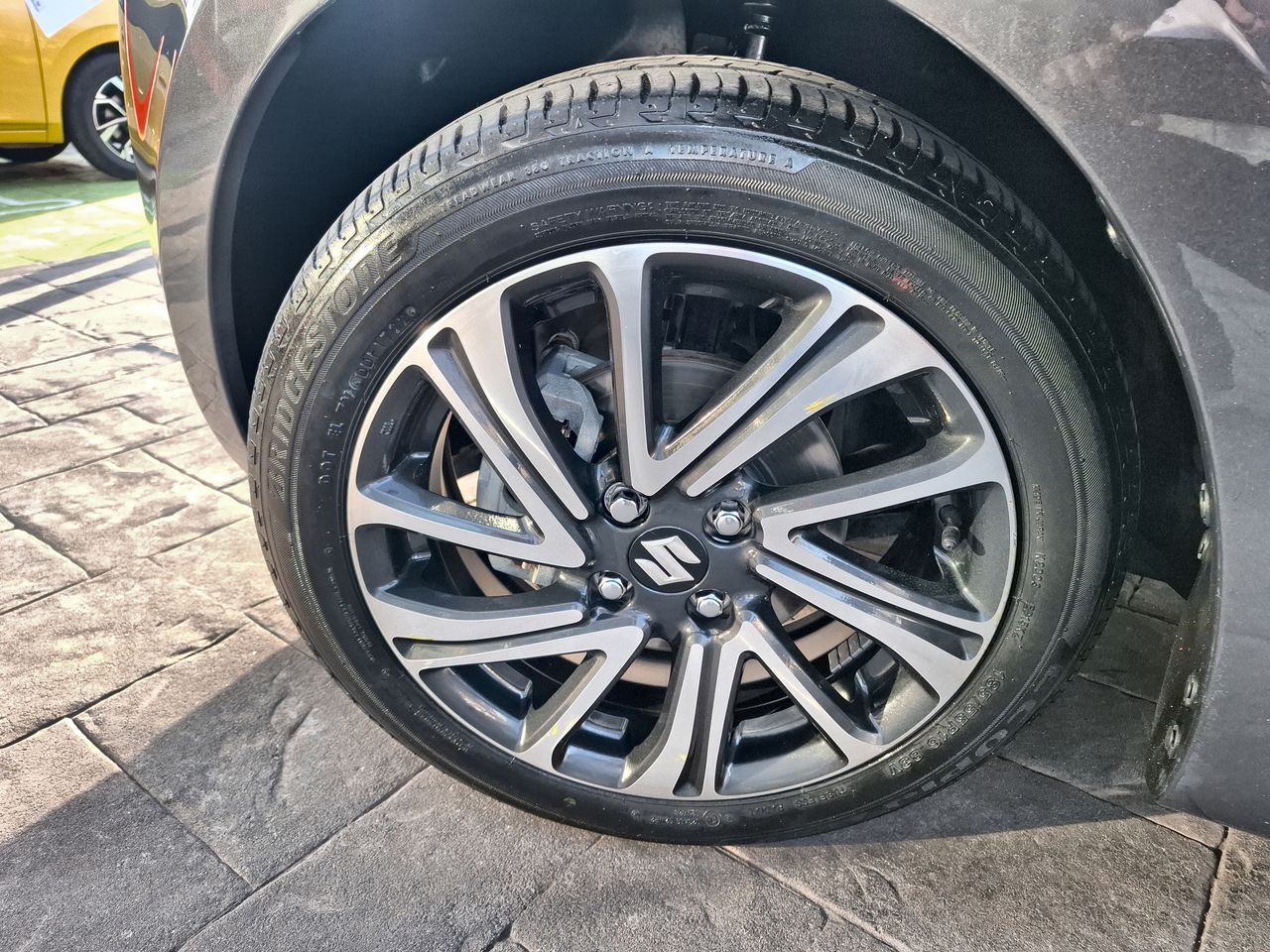 2023 SUZUKI SWIFT GLX CVT