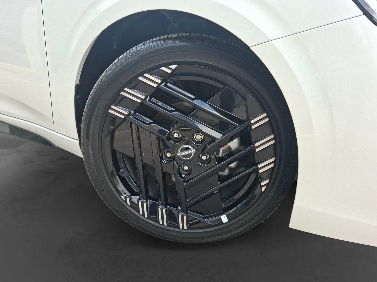 2026 Nissan SENTRA SR PLATINUM CVT 26