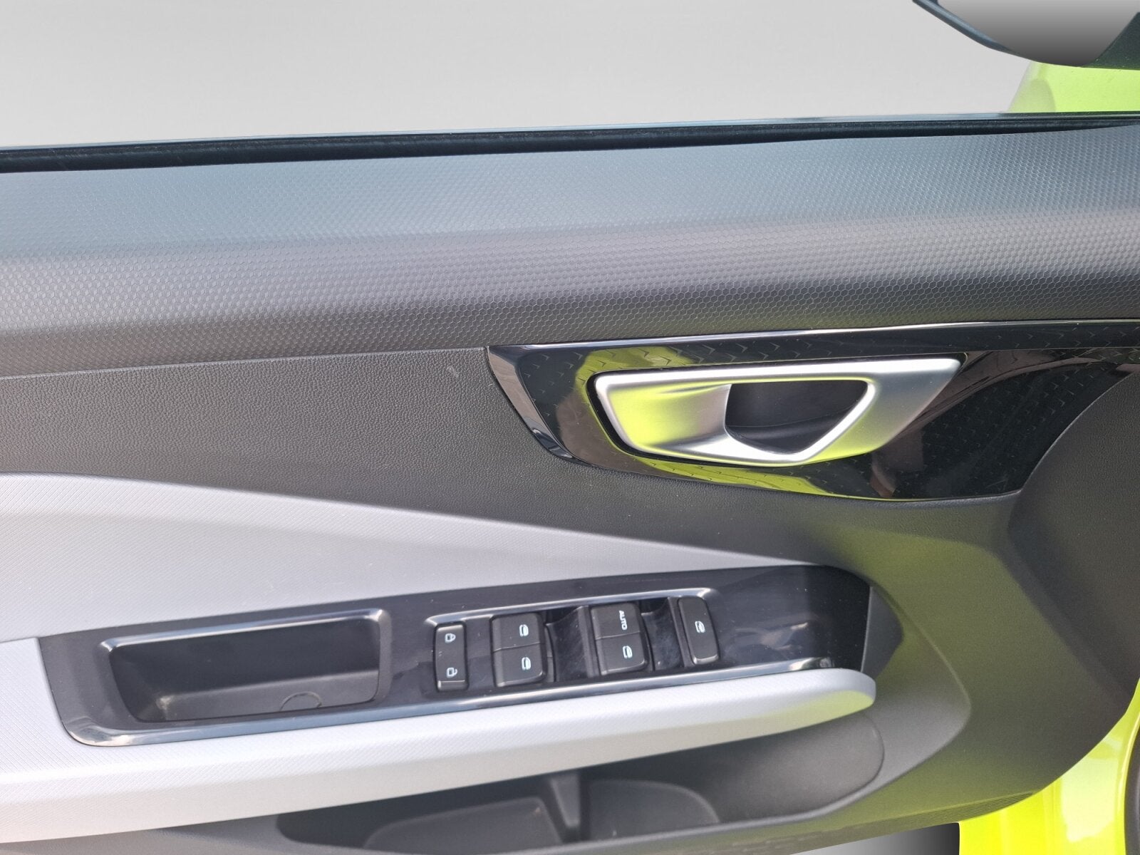 2025 Chevrolet AVEO LT BLACK EDITION G