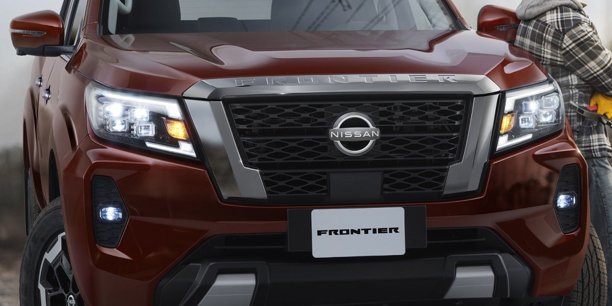 Nissan Frontier Exterior2